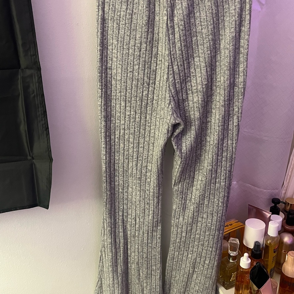 Gray Ribbed Knit Pants - Picture 2 of 2